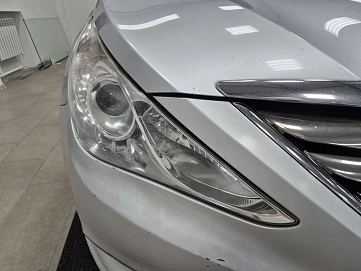Hyundai Sonata, 2011г., передний привод, автомат