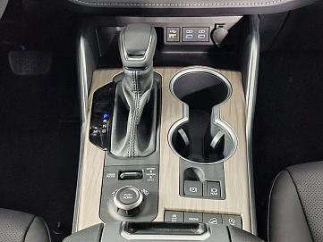 Toyota Highlander, 2025г., полный привод, автомат