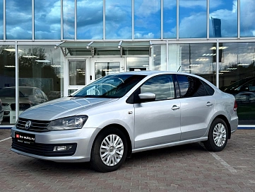 Volkswagen Polo, 2016г., передний привод, автомат
