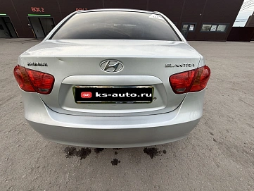 Hyundai Elantra, 2008г., передний привод, механика