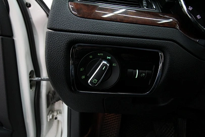 Skoda Superb, 2012г., передний привод, автомат