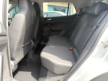 Volkswagen T-Cross, 2022г., передний привод, робот