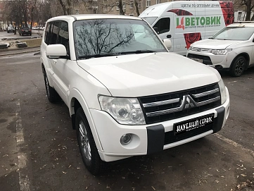 Mitsubishi Pajero, 2010г., полный привод, механика