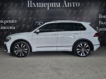 Volkswagen Tiguan, 2018г., полный привод, робот