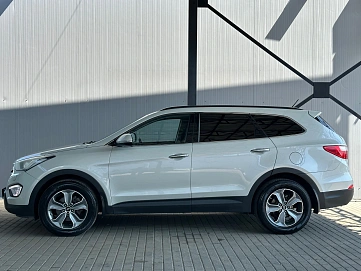 Hyundai Santa Fe, 2015г., полный привод, автомат