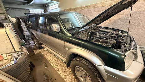 Mitsubishi L200, 2004г., полный привод, автомат