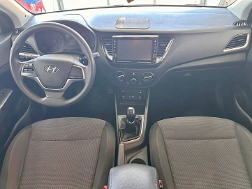 Hyundai Solaris, 2017г., передний привод, механика