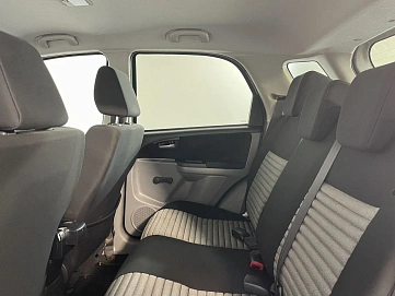 Suzuki SX4, 2012г., передний привод, автомат