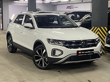 Volkswagen T-Roc, 2026г., передний привод, робот