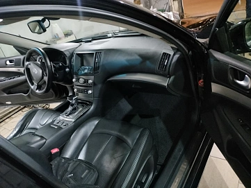 Infiniti G, 2012г., задний привод, автомат