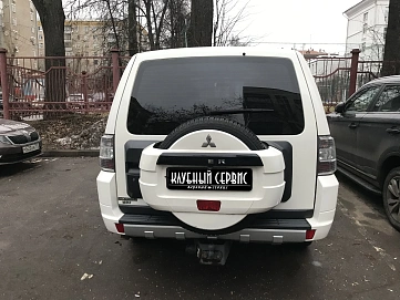 Mitsubishi Pajero, 2010г., полный привод, механика