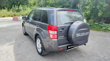 Suzuki Grand Vitara, 2010г., задний привод, автомат