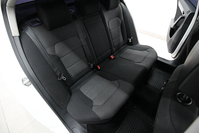 Volkswagen Passat, 2011г., передний привод, робот