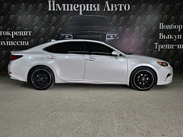 Lexus ES, 2017г., передний привод, автомат