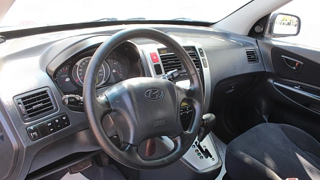 Hyundai Tucson, 2008г., передний привод, механика