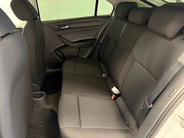 Volkswagen Polo, 2020г., передний привод, механика