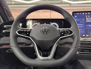 Volkswagen Tiguan, 2026г., полный привод, робот