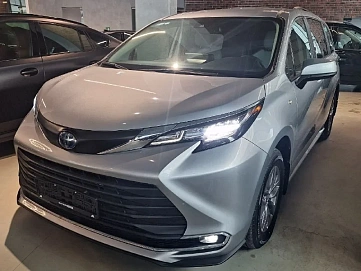 Toyota Sienna, 2021г., передний привод, автомат