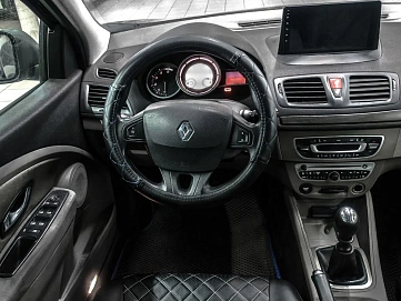 Renault Megane, 2009г., передний привод, механика