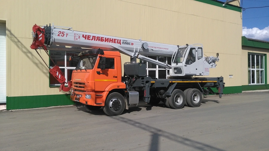 Челябинец КС 55732, 2025г.