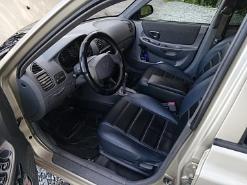 Hyundai Accent, 2003г., передний привод, автомат