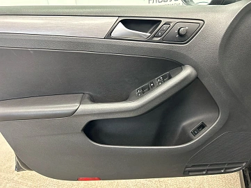 Volkswagen Jetta, 2014г., передний привод, механика