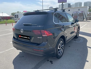 Volkswagen Tiguan, 2018г, полный привод, робот