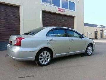 Toyota Avensis, 2008г., передний привод, автомат