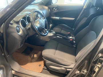 Nissan Juke, 2011г., передний привод, вариатор