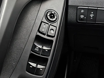 Hyundai Elantra, 2015г., передний привод, автомат