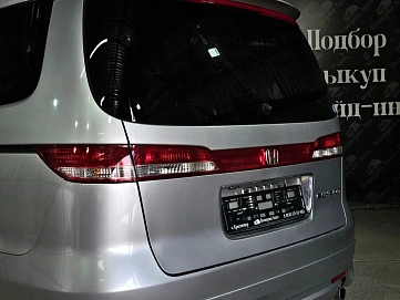 Honda Elysion, 2009г., передний привод, автомат
