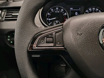 Skoda Octavia, 2014г., передний привод, робот