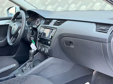 Skoda Octavia, 2019г., передний привод, автомат