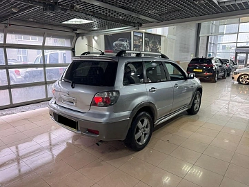 Mitsubishi Outlander, 2004г., полный привод, автомат
