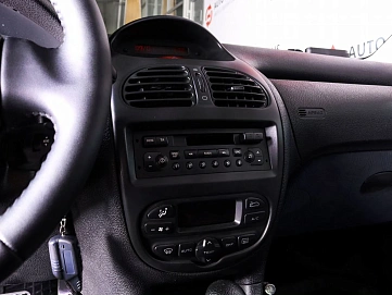 Peugeot 206, 2003г., передний привод, автомат