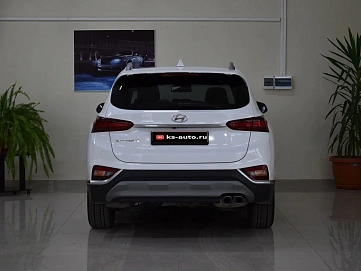 Hyundai Santa Fe, 2019г., передний привод, автомат