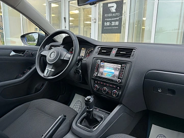 Volkswagen Jetta, 2014г., передний привод, механика