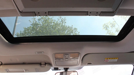 Hyundai Grand Starex, 2009г., передний привод, автомат