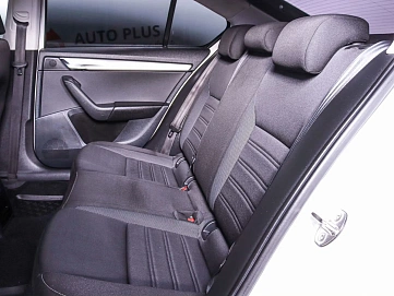 Skoda Octavia, 2019г., передний привод, робот