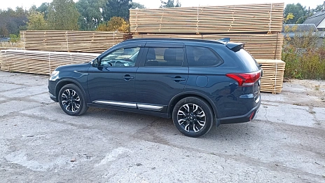 Mitsubishi Outlander, 2022г., передний привод, вариатор