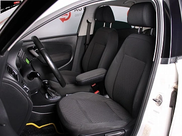Volkswagen Polo, 2013г., передний привод, автомат