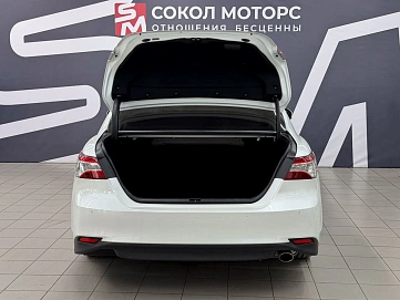 Toyota Camry, 2020г., передний привод, автомат