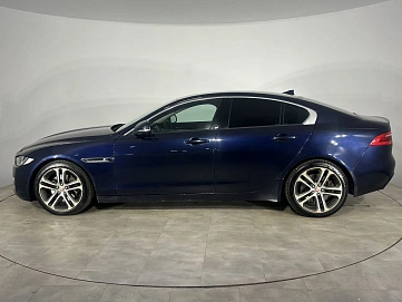 Jaguar XE, 2016г., задний привод, автомат