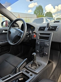 Volvo S40, 2011г., передний привод, механика