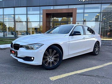 BMW 3 серии, 2013г., задний привод, автомат