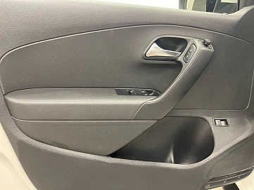 Volkswagen Polo, 2012г., передний привод, механика