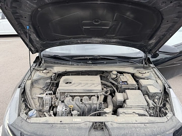 Hyundai Elantra, 2022г., передний привод, автомат