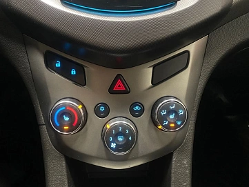Chevrolet Aveo, 2012г., передний привод, автомат
