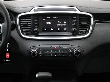Kia Sorento, 2020г., передний привод, автомат
