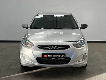 Hyundai Solaris, 2011г., передний привод, механика